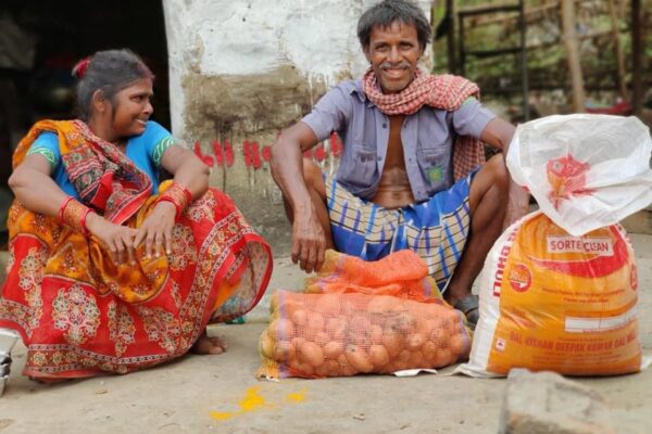 Supporting Community Kitchens Across Remote Villages In Jharkhand Feeding 400 People Everyday, during Covid Pandemic.