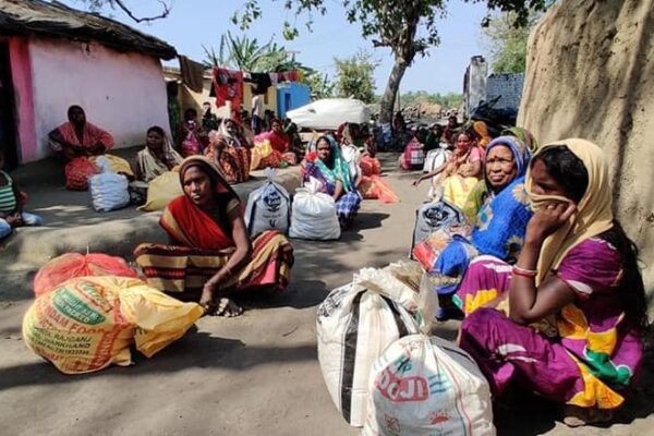 Supporting Community Kitchens in Jharkhand during Covid Pandemic 2.